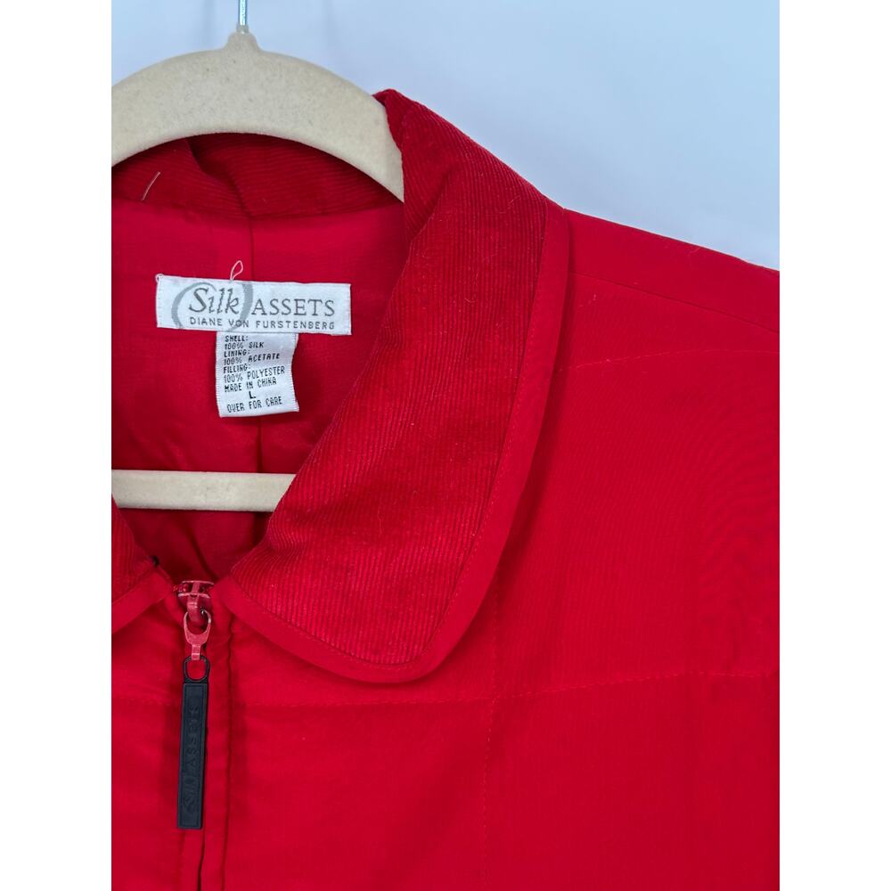 Diane von Furstenberg Silk Assets VTG Red Quilted Jacket Womens L Convertible - Picture 6 of 9